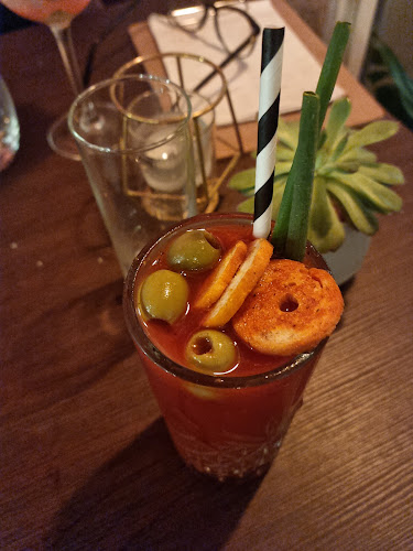 Satin Bar & Cafe - Gastronomie a pohostinství