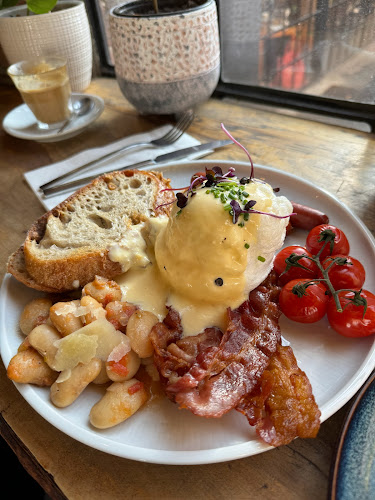 Comentarii opinii despre Kavárna co hledá jméno