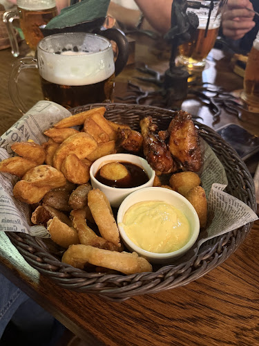 St. Patrick Original Irish Pub - Gastronomie a pohostinství