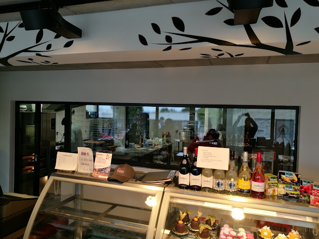 Comentarii opinii despre Tarta PATISSERIE & RESTAURANT