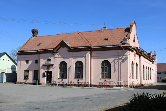 U čápa - Gastronomie a pohostinství