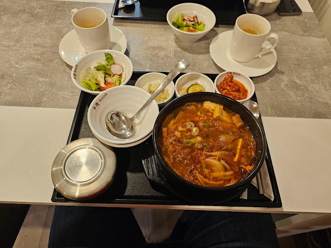 bonjuk and dosirak cafe