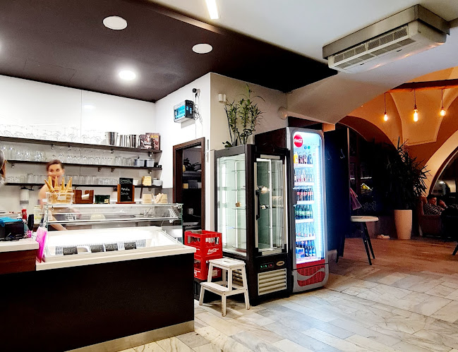 Opinii despre Es Café în Kadaň - Gastronomie a pohostinství