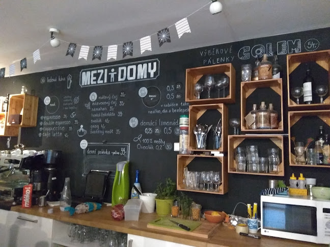 Komunitní centrum a kavárna MEZI DOMY