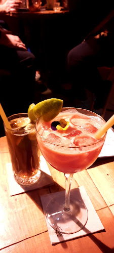 Comentarii opinii despre Orange bar