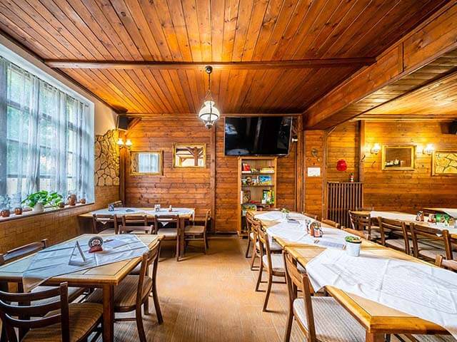 Restaurant & Pub Olymp - Gastronomie a pohostinství