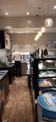 Comentarii opinii despre Costa Coffee