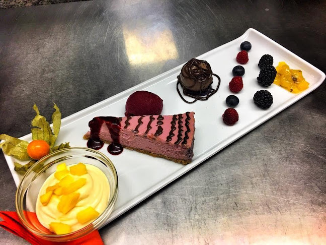 Opinii despre Penzion 14 - restaurace a ubytování - Hostinné în Hradec Králové - Gastronomie a pohostinství