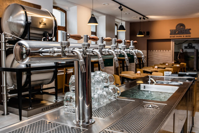 U Zlaté Koule - Gastronomie a pohostinství