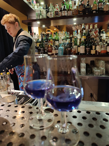 Modrá myš Cocktail bar