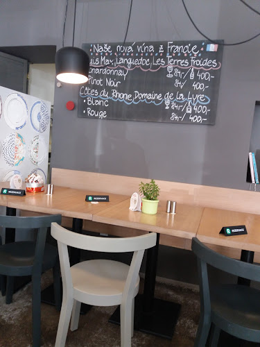 Eliášova 279, 160 00 Praha 6-Bubeneč