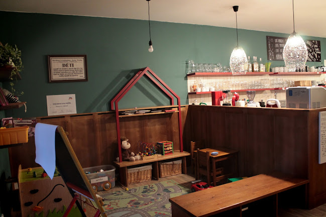 Kavárna Láry Fáry Náchod - Gastronomie a pohostinství