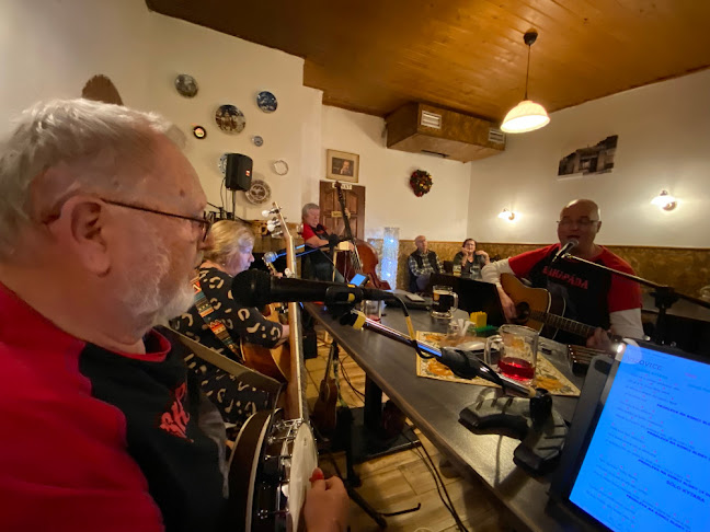 Ke Kozím hřbetům 3/4, 165 00 Praha-Suchdol