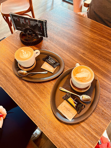 Opinii despre INDUSTRY caffe bar în Dvůr Králové nad Labem - Gastronomie a pohostinství