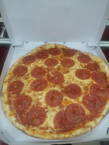 KM PIZZA - vestibul metra Chodov - Praha 11