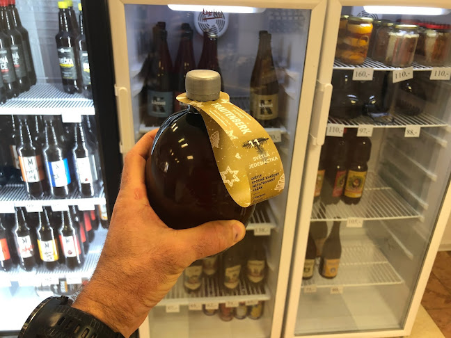 Opinii despre MokLok-pivotéka în Nový Hradec Králové - Gastronomie a pohostinství