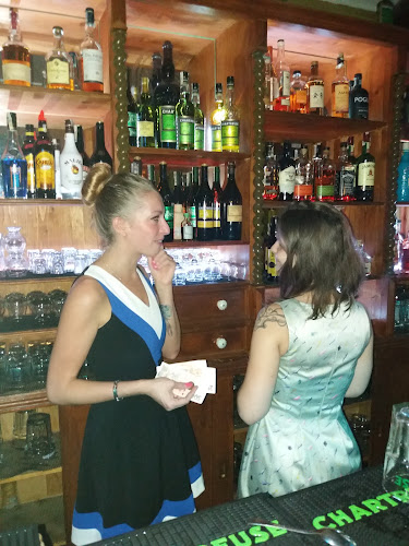 Comentarii opinii despre Chartreuse bar