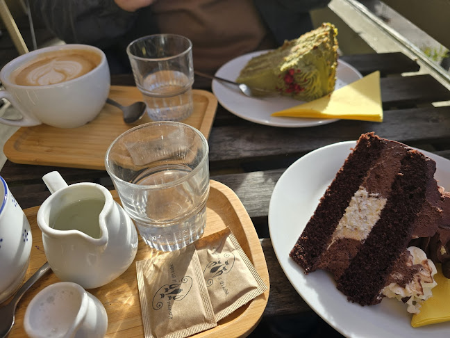 Opinii despre Kavárna u tří koček în České Budějovice - Gastronomie a pohostinství