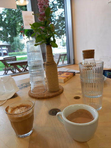 Palackého tř. 2417, 530 02 Pardubice I