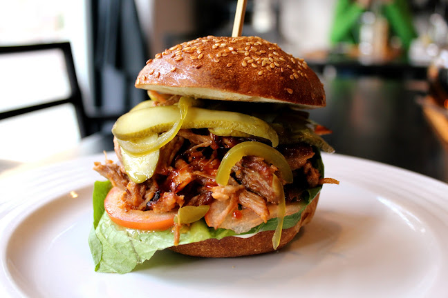 A Café - Gastronomie a pohostinství