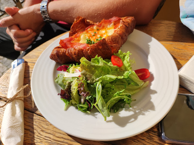 MONDIEU - Gastronomie a pohostinství