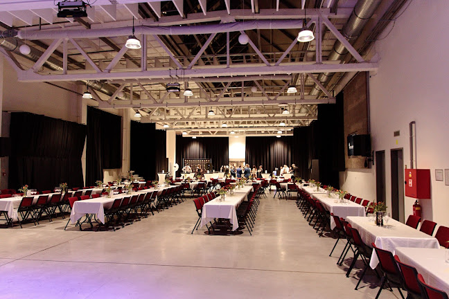 Comentarii opinii despre Petrof Café