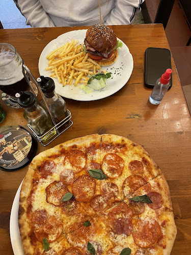 Comentarii opinii despre U Nováka