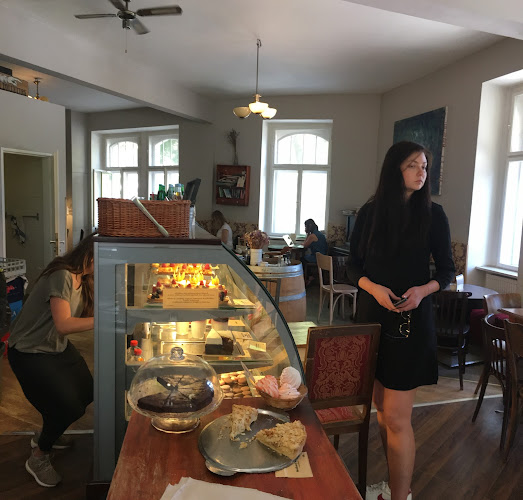 Comentarii opinii despre Le Caveau Cukrárna, kavárna, čajovna