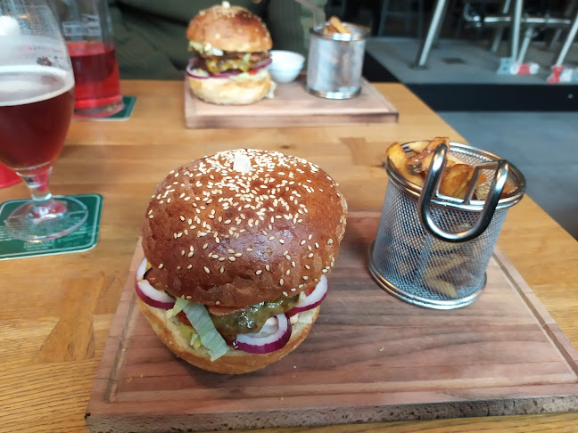 nám. ČSM 1022, 357 35 Chodov u Karlových Var 1