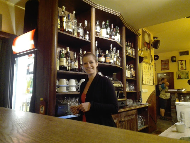 Opinii despre Lebowski Café Bar în Nové Město - Gastronomie a pohostinství