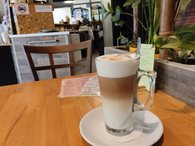 Opinii despre Cafe Satori în Praha 8 - Gastronomie a pohostinství