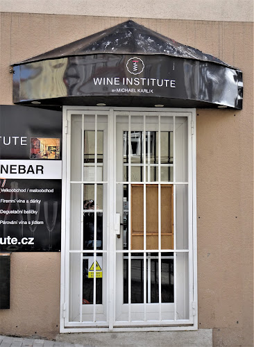 Wine institute - vinotéka a winebar - Gastronomie a pohostinství