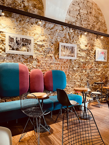 Dolní nám. 18, 779 00 Olomouc 9