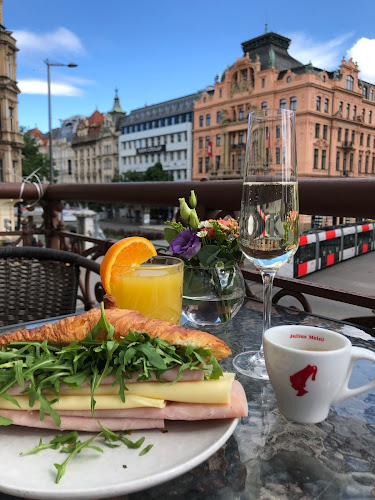 Cafe Academia - Gastronomie a pohostinství
