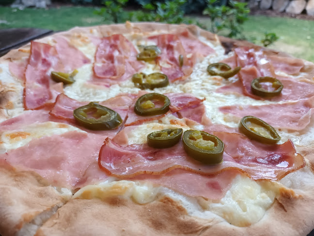 Opinii despre Pizza Pod Lipou în Ústí nad Labem - Gastronomie a pohostinství