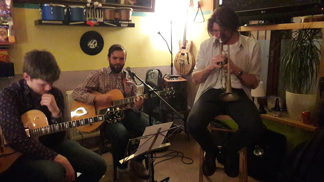 Comentarii opinii despre Piano club