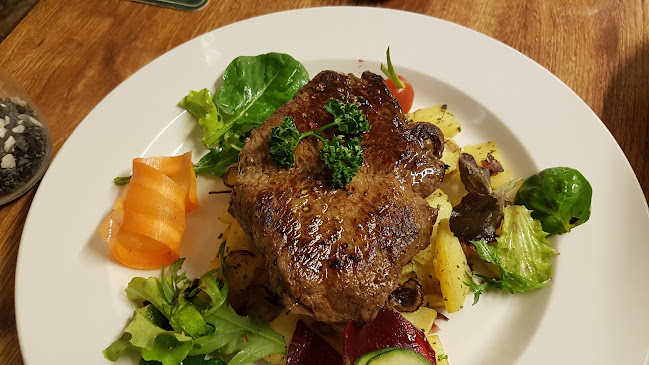 Penzion 14 - restaurace a ubytování - Hostinné - Hradec Králové