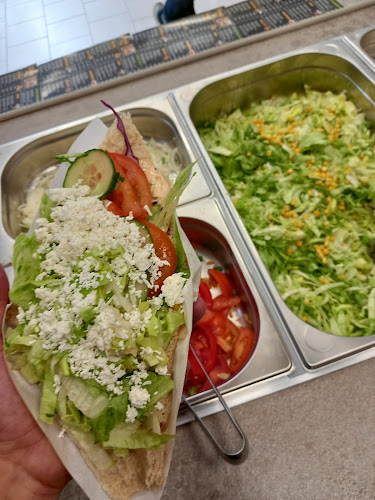 Comentarii opinii despre AZZA KEBAB HOUSE