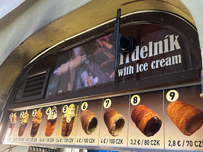 Opinii despre Trdelník With Ice Cream în Staré Město - Gastronomie a pohostinství