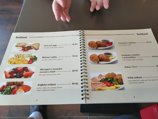 Opinii despre MARTINES Cukrárna & Fresh snack în Břeclav - Gastronomie a pohostinství