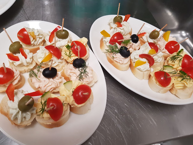 Restaurace a penzion Pod Lípami - Gastronomie a pohostinství