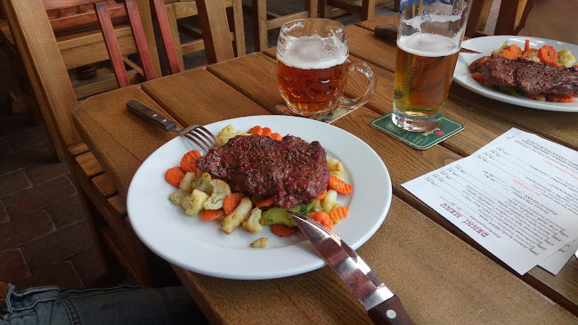 Country Saloon - Beňovy