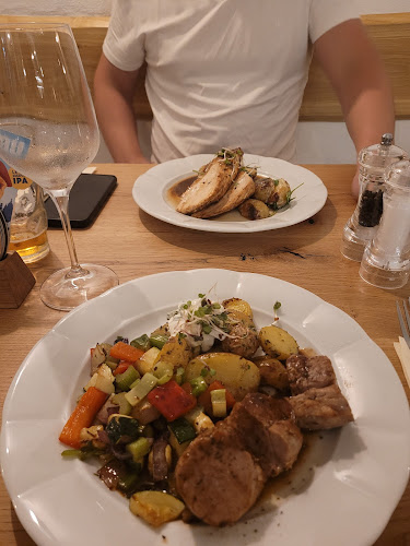 Comentarii opinii despre Pípa & Vývrtka restaurace