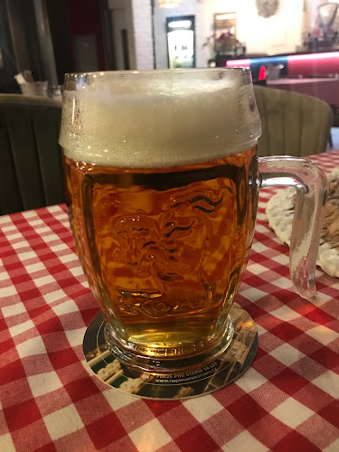 Opinii despre Momento în Praha - Gastronomie a pohostinství