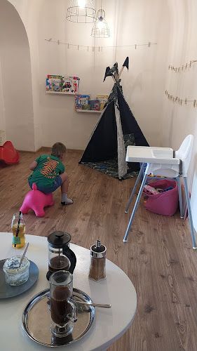 Opinii despre Café Topofka în Jirkov - Gastronomie a pohostinství