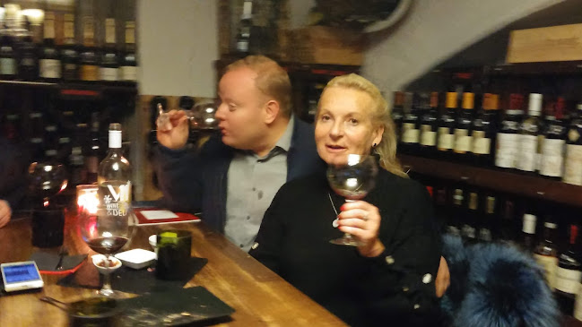 PINOT wine spot - Praha