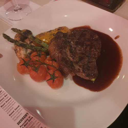 Opinii despre James Dean Prague în Staré Město - Gastronomie a pohostinství