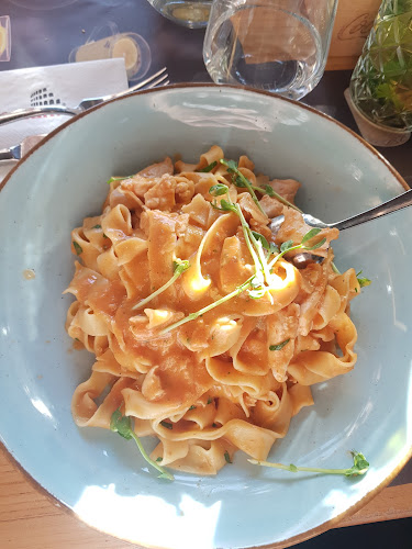 Opinii despre Pizza Coloseum OC Karolina în Ostrava - Gastronomie a pohostinství