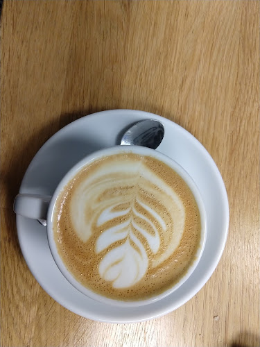 Comentarii opinii despre Gill's Coffee Espresso Bar