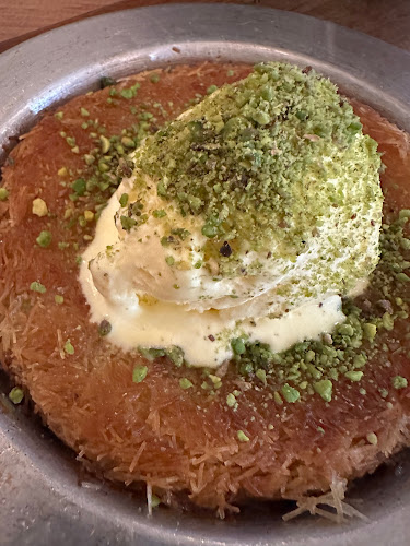 Opinii despre Mangal Restaurant în Nové Město - Gastronomie a pohostinství